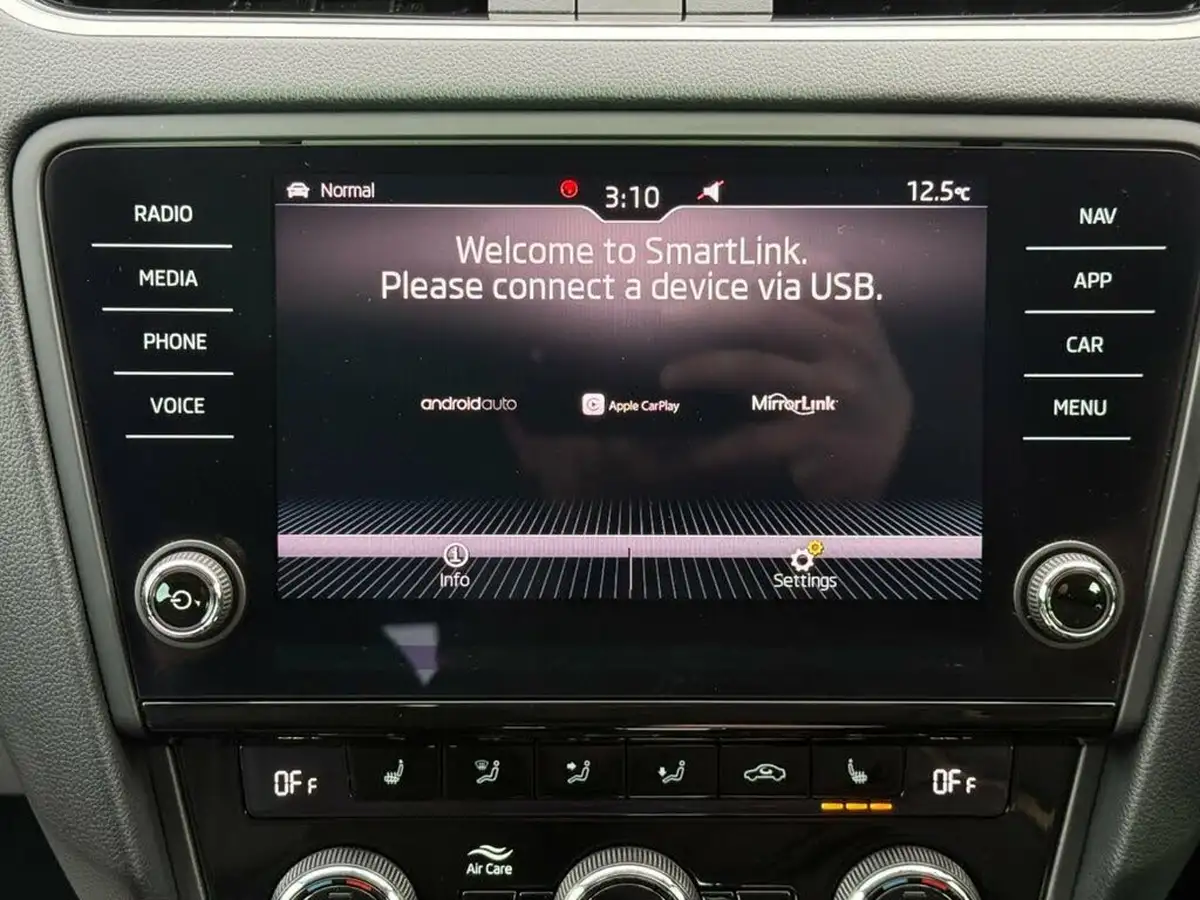 2019-skoda-octavia-15-tsi-se-l-hatchback-dsg-big-16
