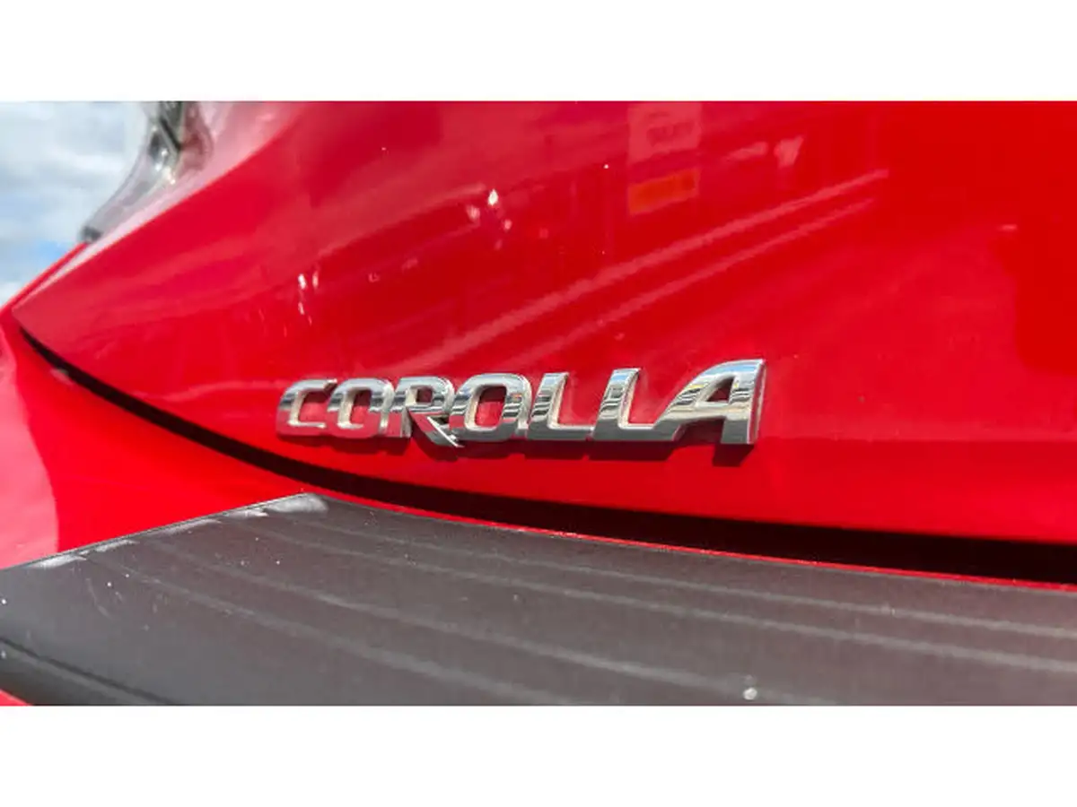 2020-toyota-corolla-18-vvt-i-excel-trk-hatchback-big-39