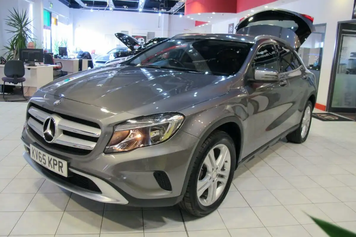 2016-mercedes-benz-gla-class-21d-gla-200d-sport-ss-7g-dct-big-64