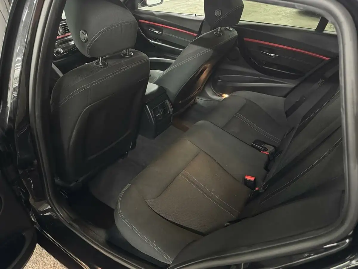2018-bmw-3-series-20td-320d-xdrive-sport-touring-5d-big-21