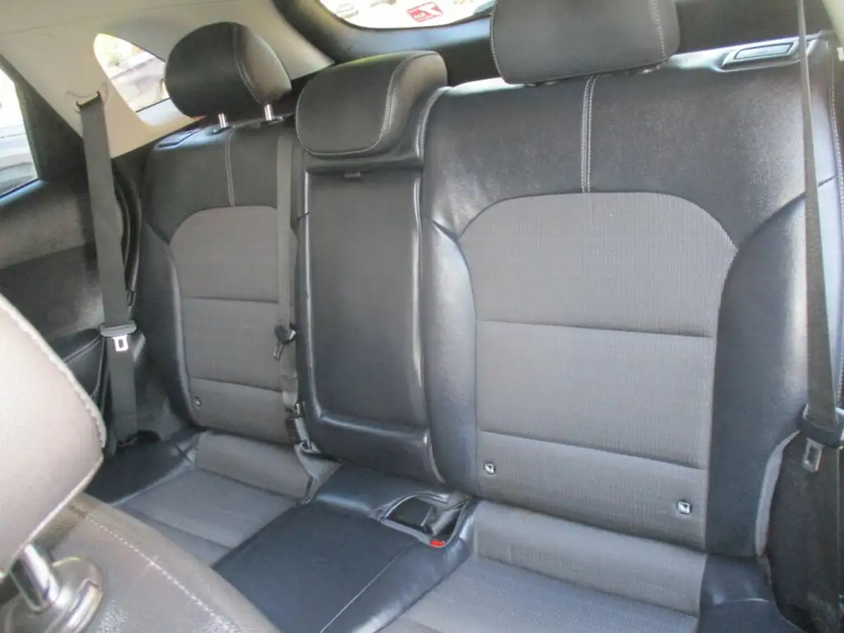2017-kia-niro-16-gdi-2-156kwh-lithium-ion-big-31