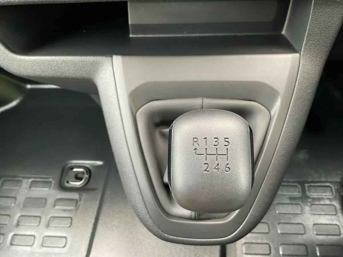 2024-fiat-scudo-15bluehdi-l2-big-20