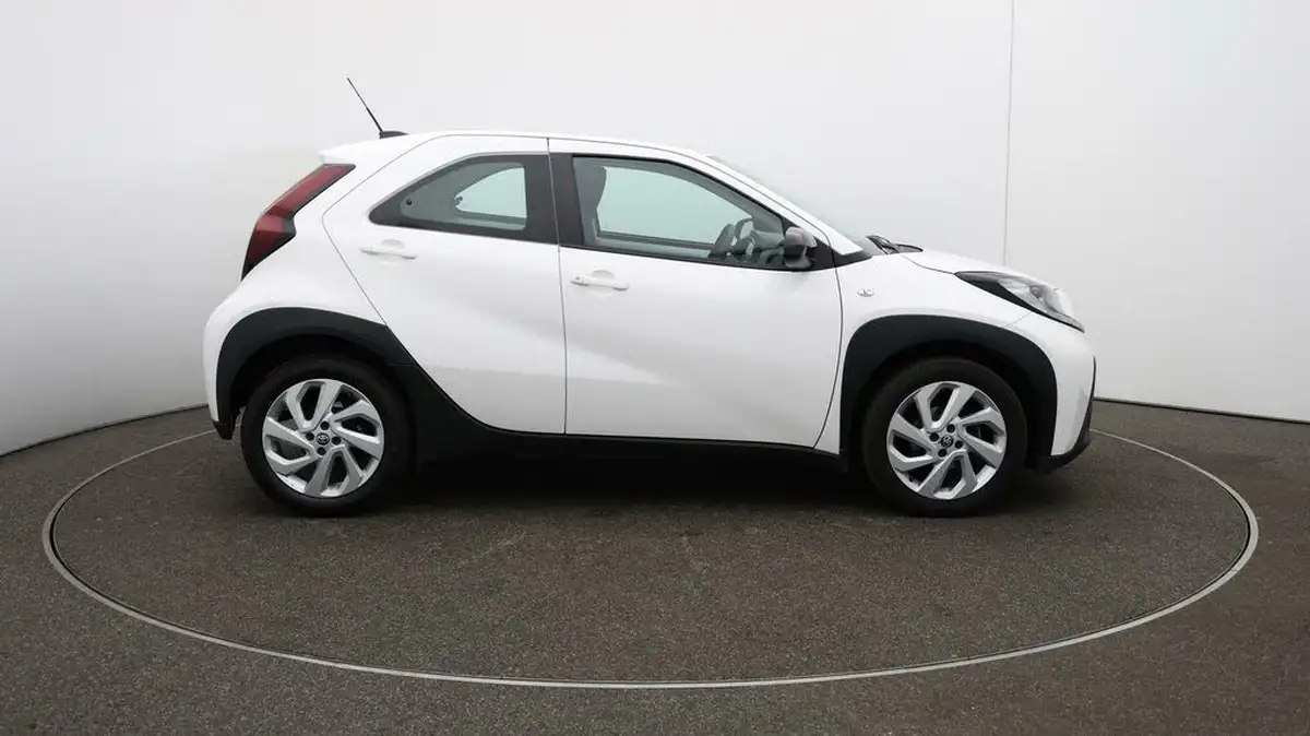 2022-toyota-aygo-x-10-vvt-i-pure-big-41