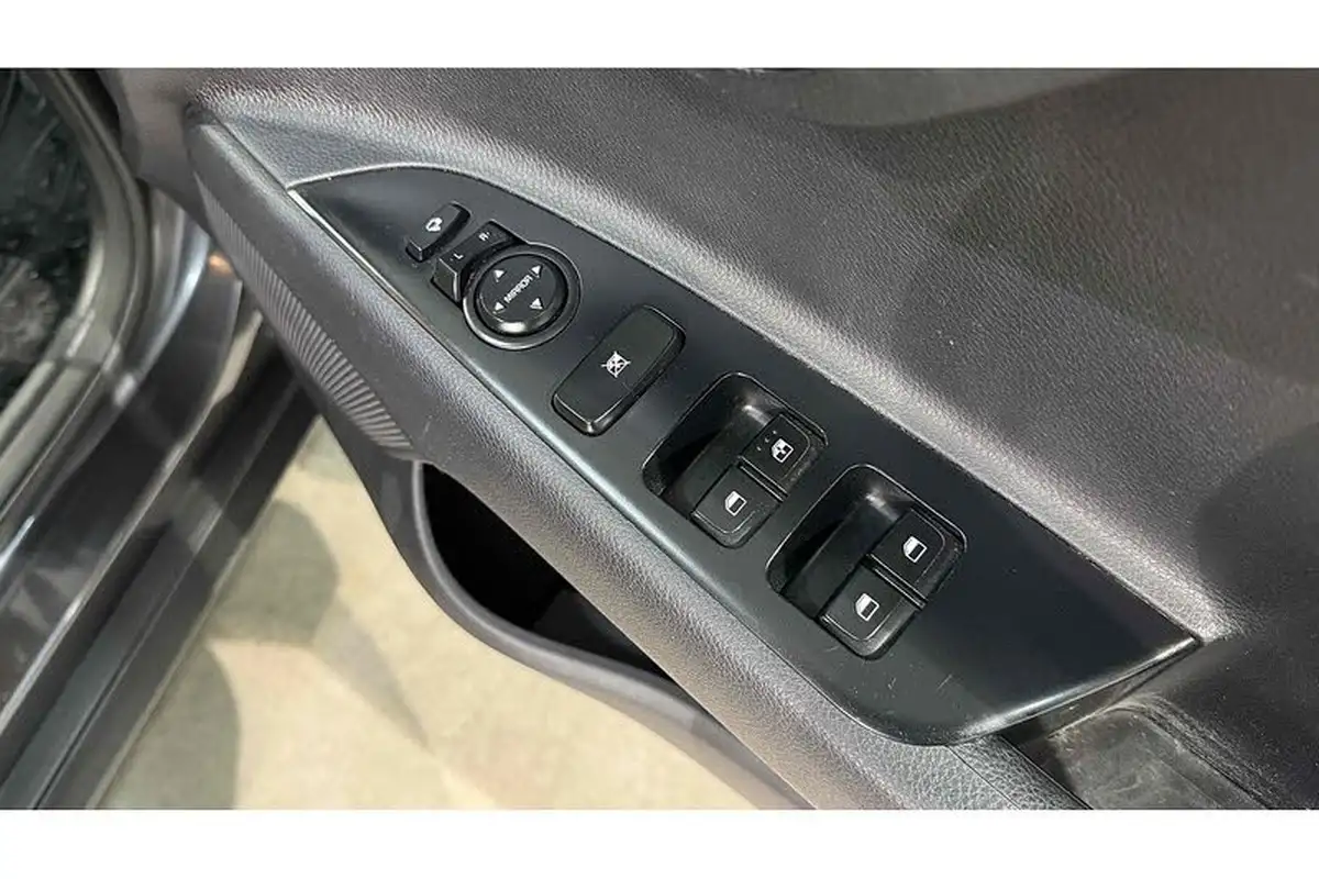 2019-kia-stonic-10-t-gdi-2-big-13