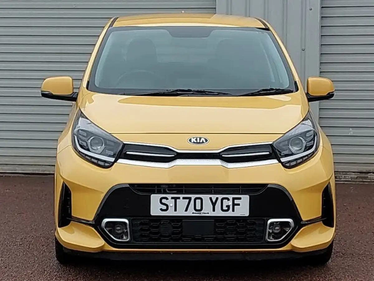 2021-kia-picanto-10-gt-line-big-18