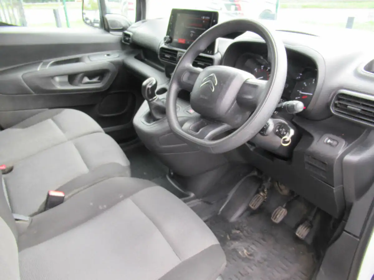 2020-citroen-berlingo-15bluehdi-650-enterprise-ss-big-13