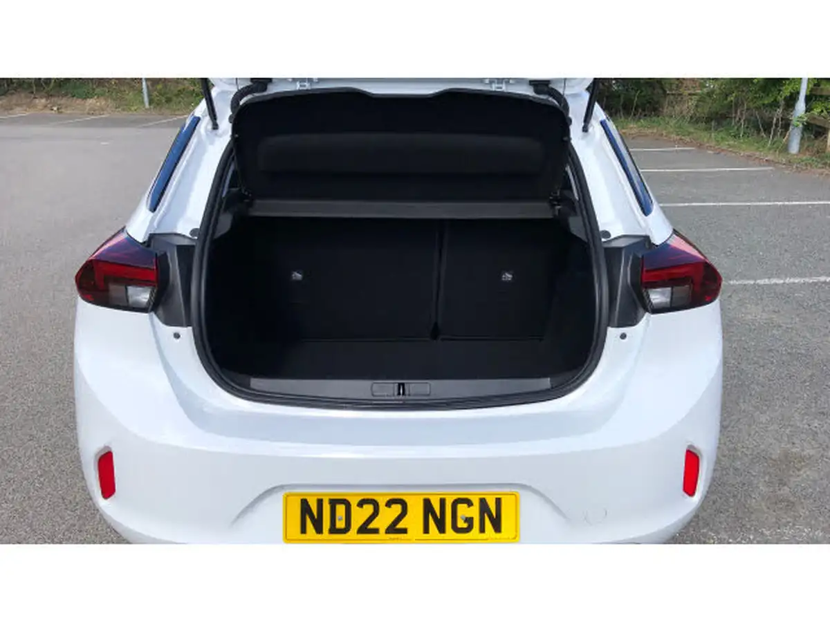 2022-vauxhall-corsa-12i-se-edition-big-3