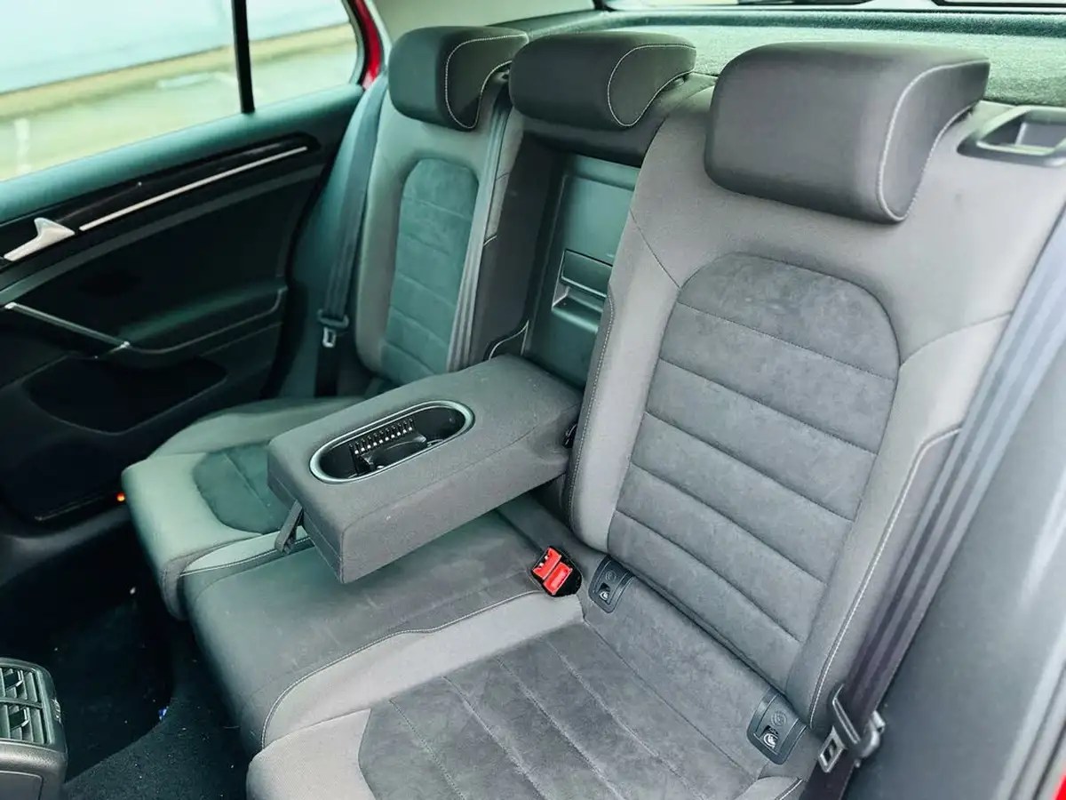 2015-volkswagen-golf-20tdi-gt-hatchback-5d-big-32
