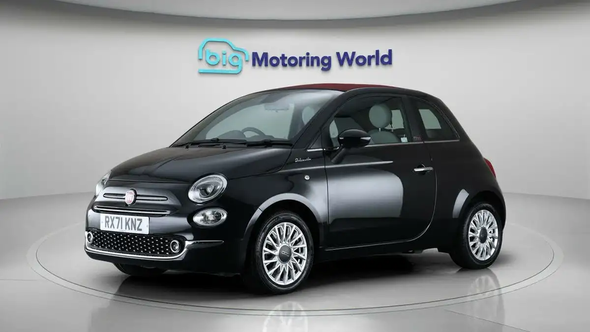 2021-fiat-500c-10-dolcevita-big-3