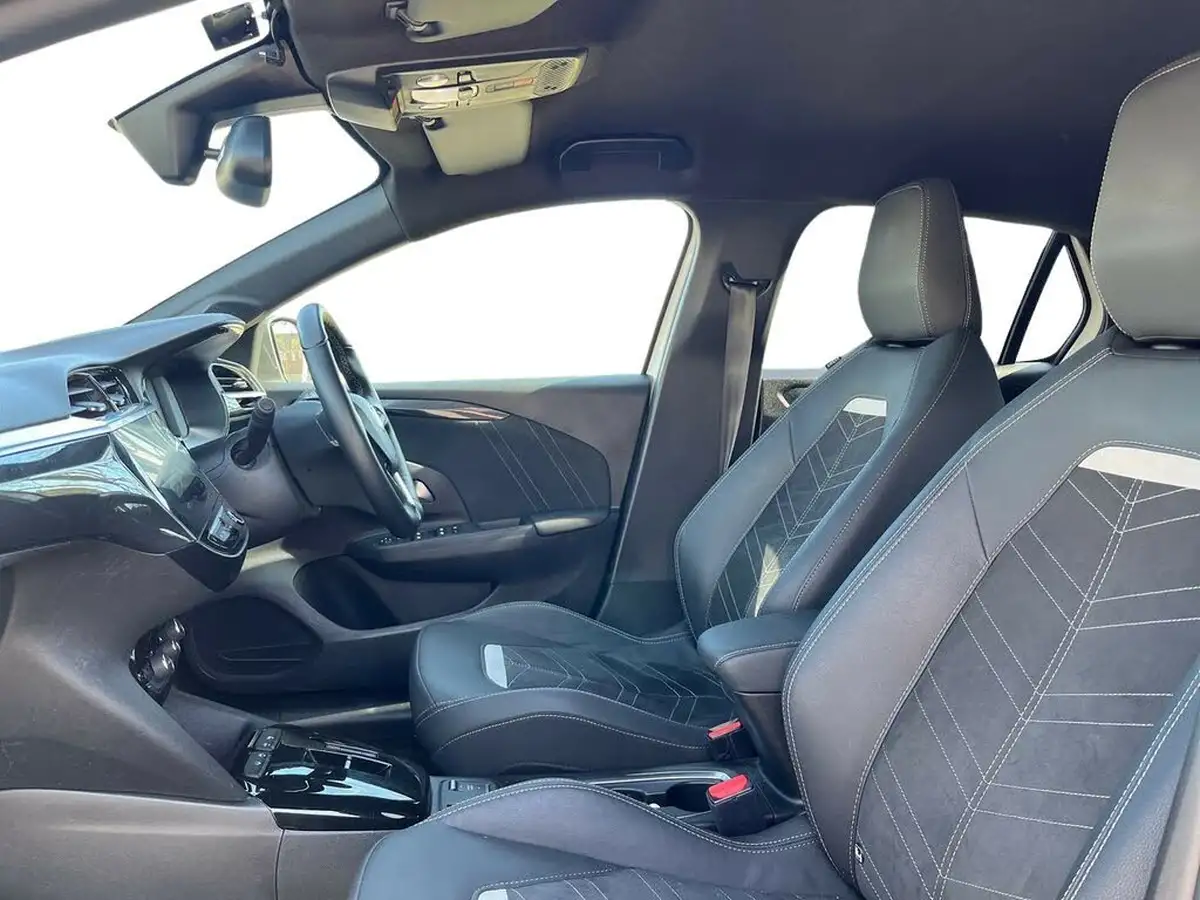 2023-vauxhall-corsa-e-ultimate-electric-136ps-11kw-charger-big-7