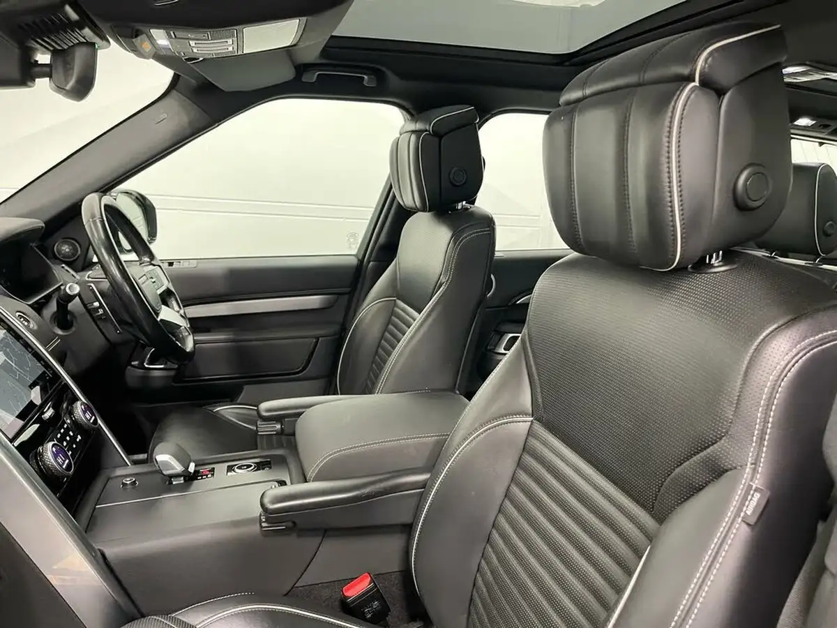 2021-land-rover-discovery-30-d300-r-dynamic-hse-big-35