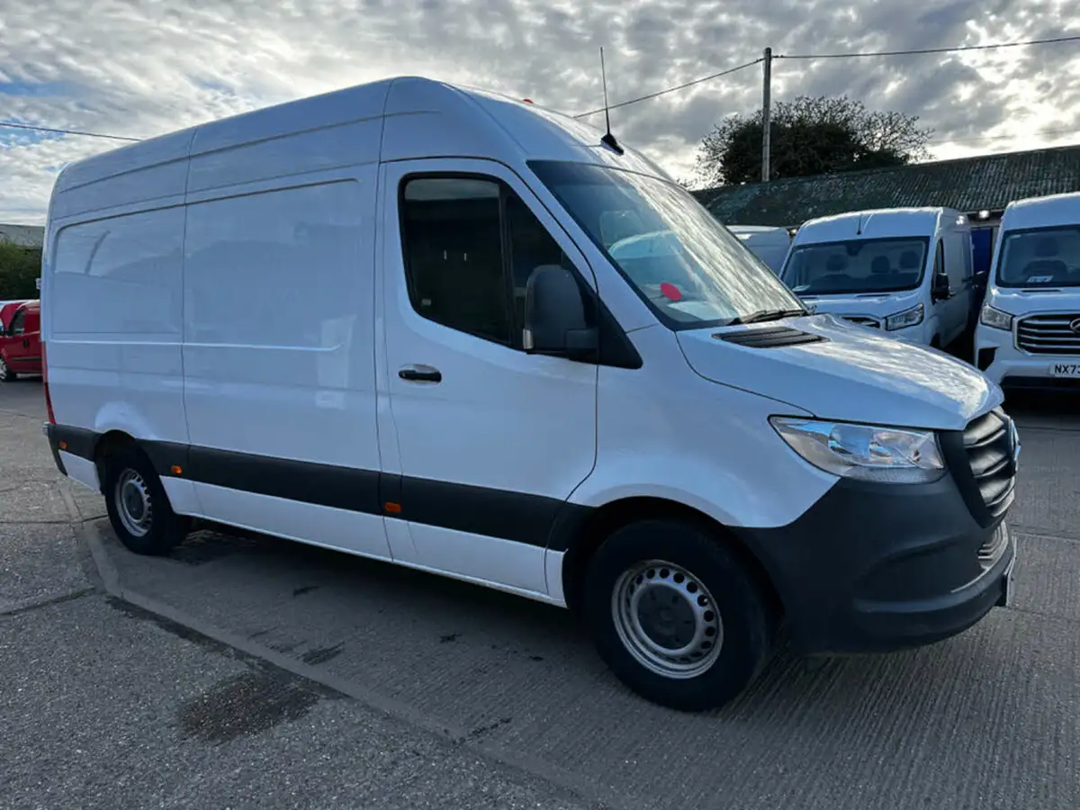 2019-mercedes-benz-sprinter-21cdi-314-l2h1-143pseu6c-panel-van-fwd-big-10