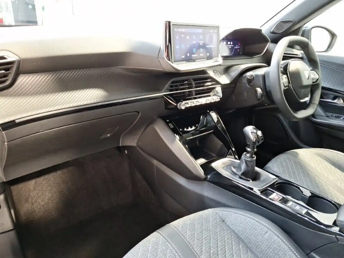 2024-peugeot-2008-suv-12-puretech-allure-130ps-big-4