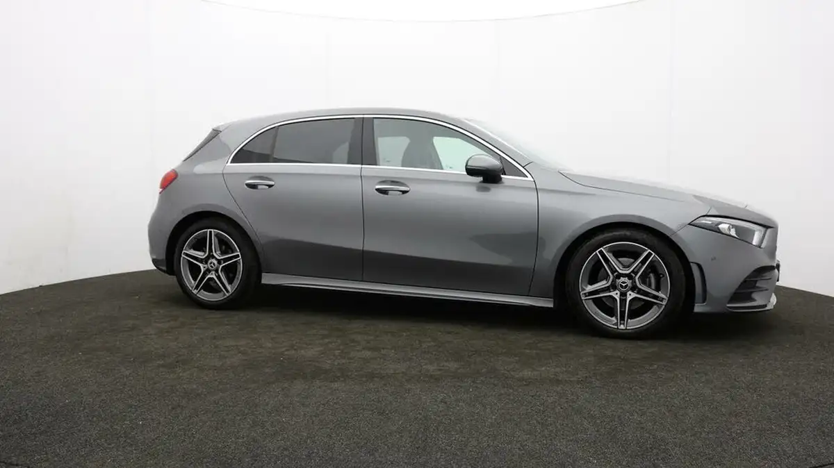 2021-mercedes-benz-a-class-20d-a200d-amg-line-premium-hatchback-5d-big-35