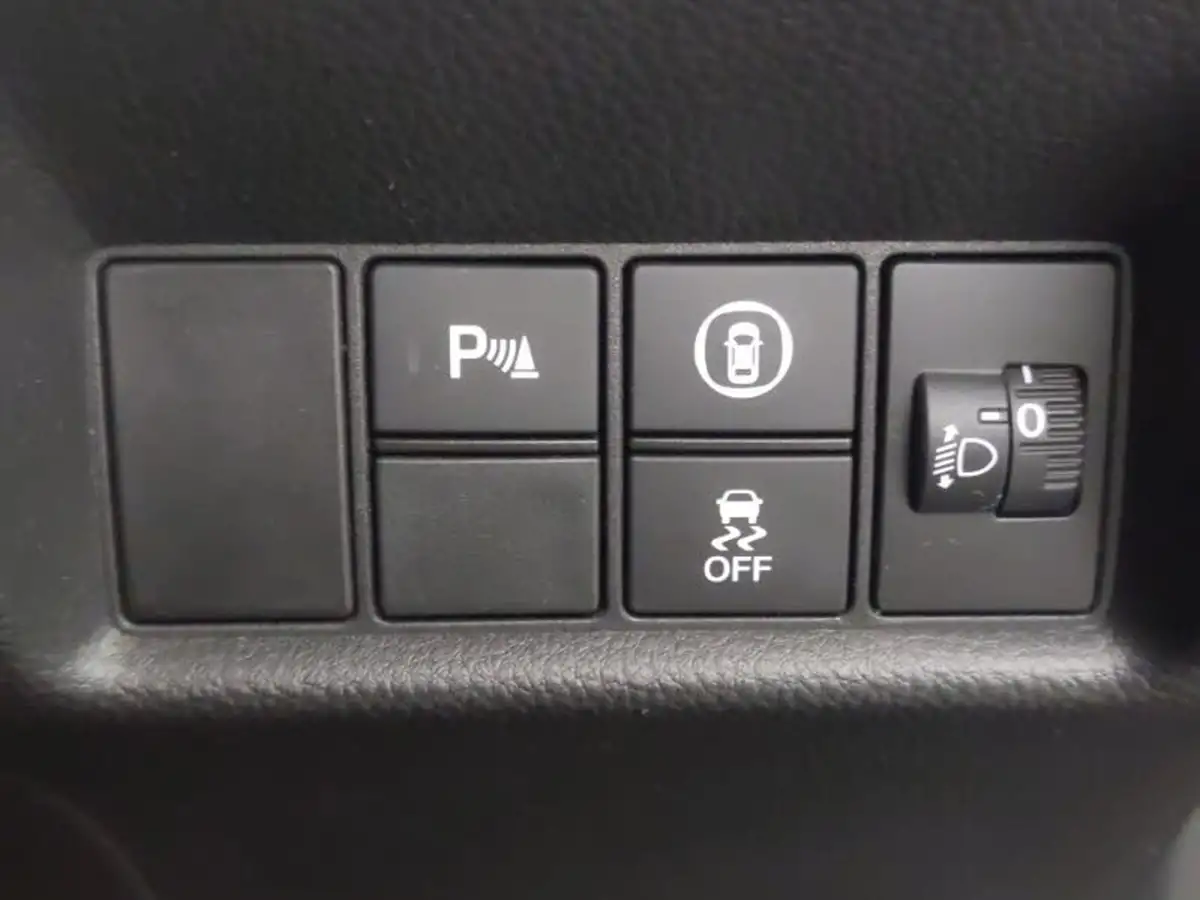 2021-honda-jazz-15-i-mmd-ex-107ps-big-15