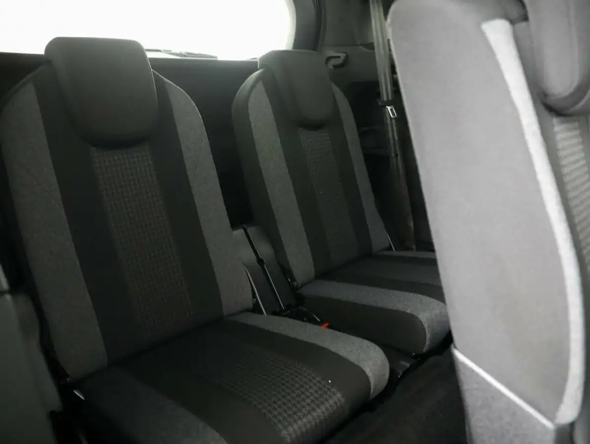 2021-peugeot-5008-suv-15-bluehdi-active-premium-big-35