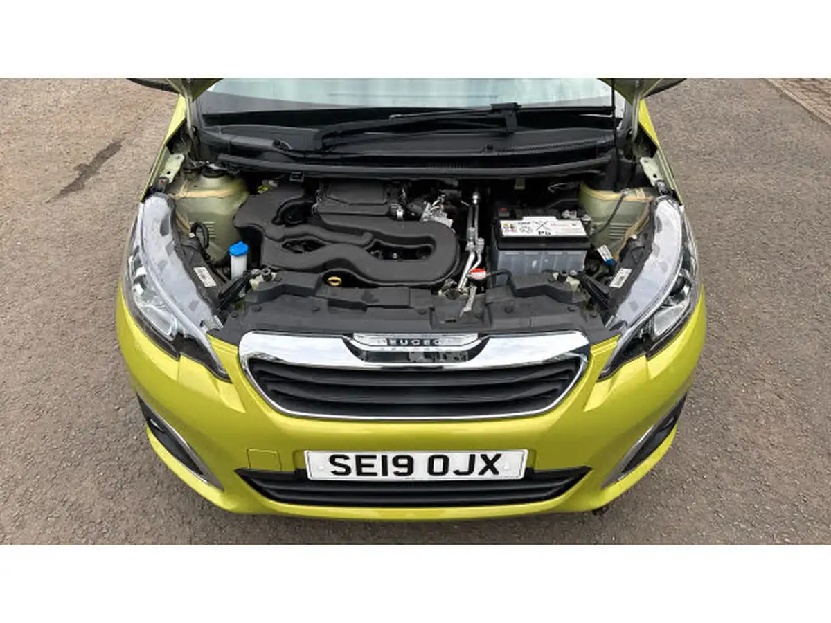 2019-peugeot-108-10-collection-ss-top-big-7