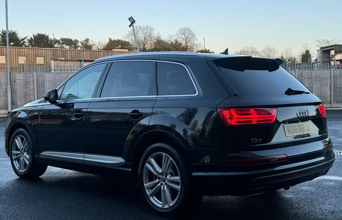 2018-audi-q7-30-45-tdi-s-line-big-13