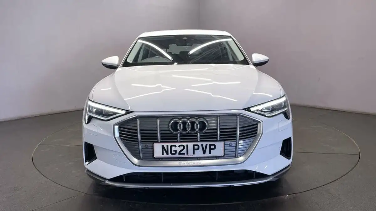 2021-audi-e-tron-55e-technik-station-wagon-big-9