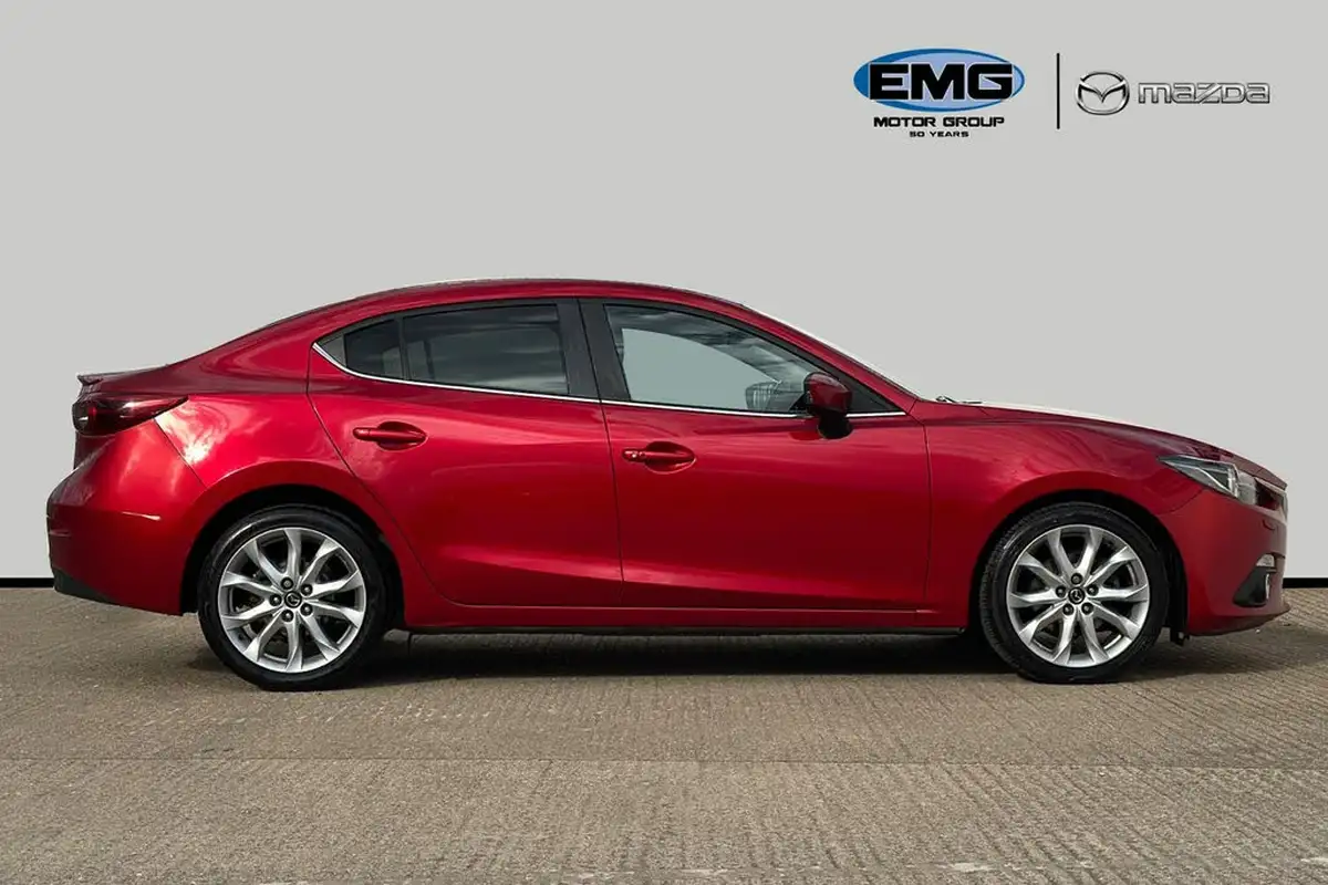 2015-mazda-mazda3-20-sport-nav-120ps-fastback-4d-big-2