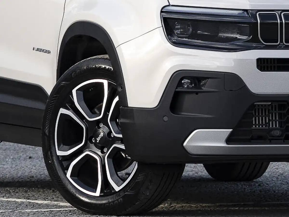 2025-jeep-avenger-12-gse-summit-e-hybrid-48v-auto-big-19