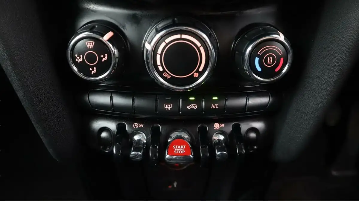 2022-mini-cooper-15-cooper-classic-hatchback-5d-big-12