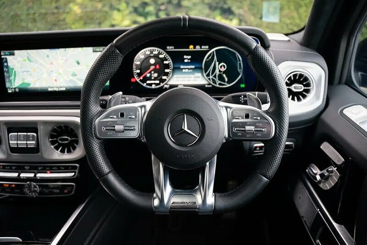 2023-mercedes-benz-g-class-40-g63-amg-big-18