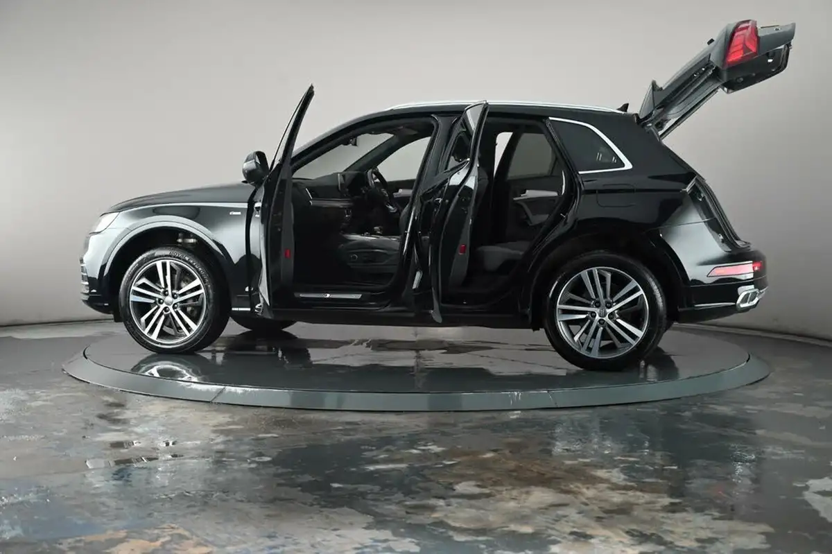 2020-audi-q5-20-55-tfsi-e-s-line-competition-big-40