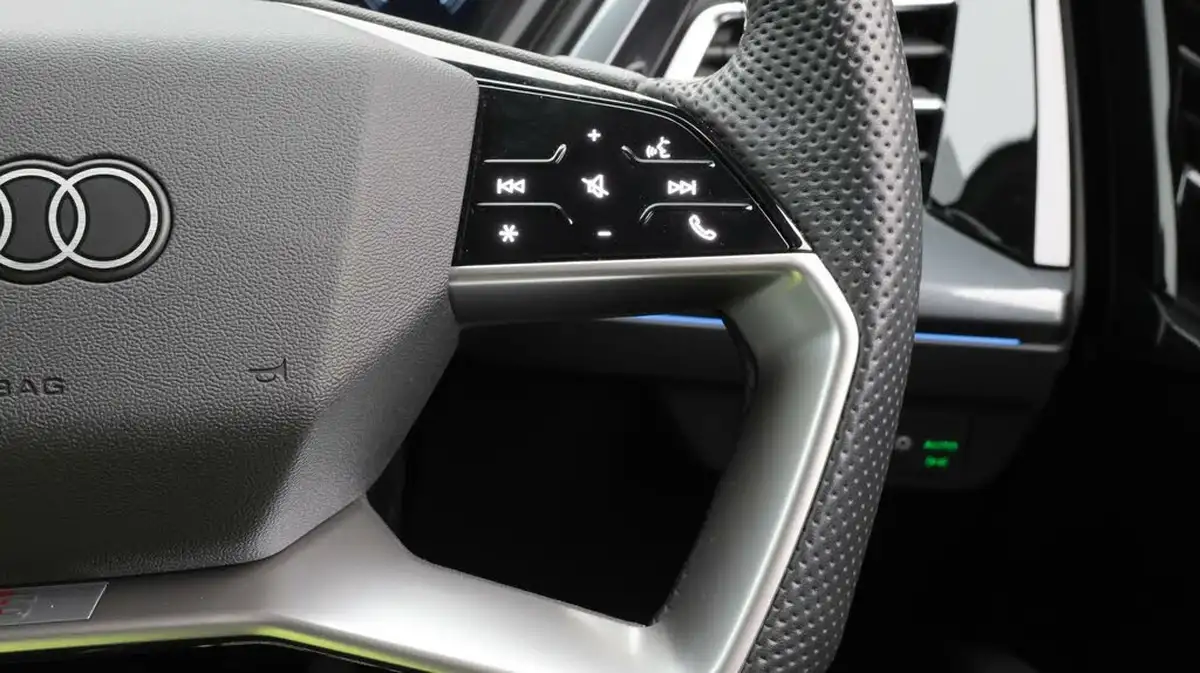 2024-audi-q4-e-tron-45e-black-edition-sportback-auto-big-24