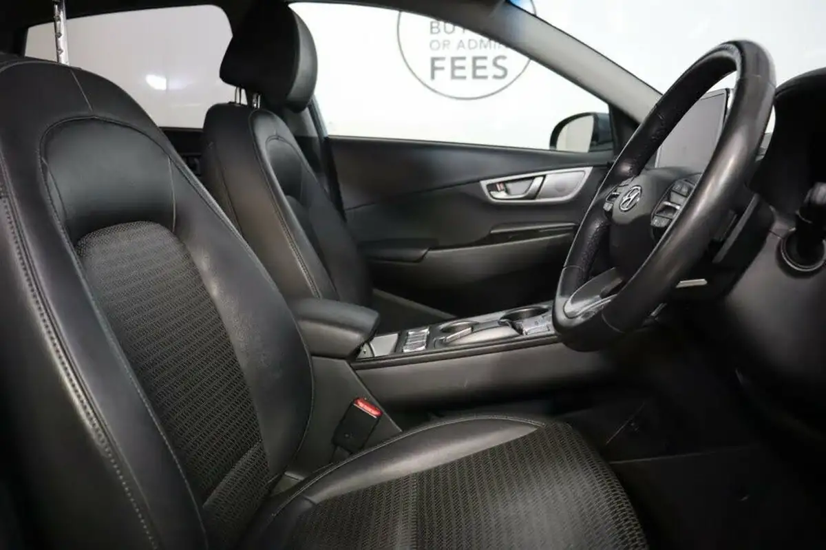 2020-hyundai-kona-e-premium-se-64kwh-105kw-obc-big-18