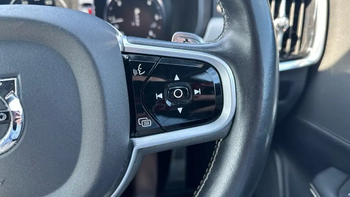 2019-volvo-v90-20td-d5-r-design-plus-big-18