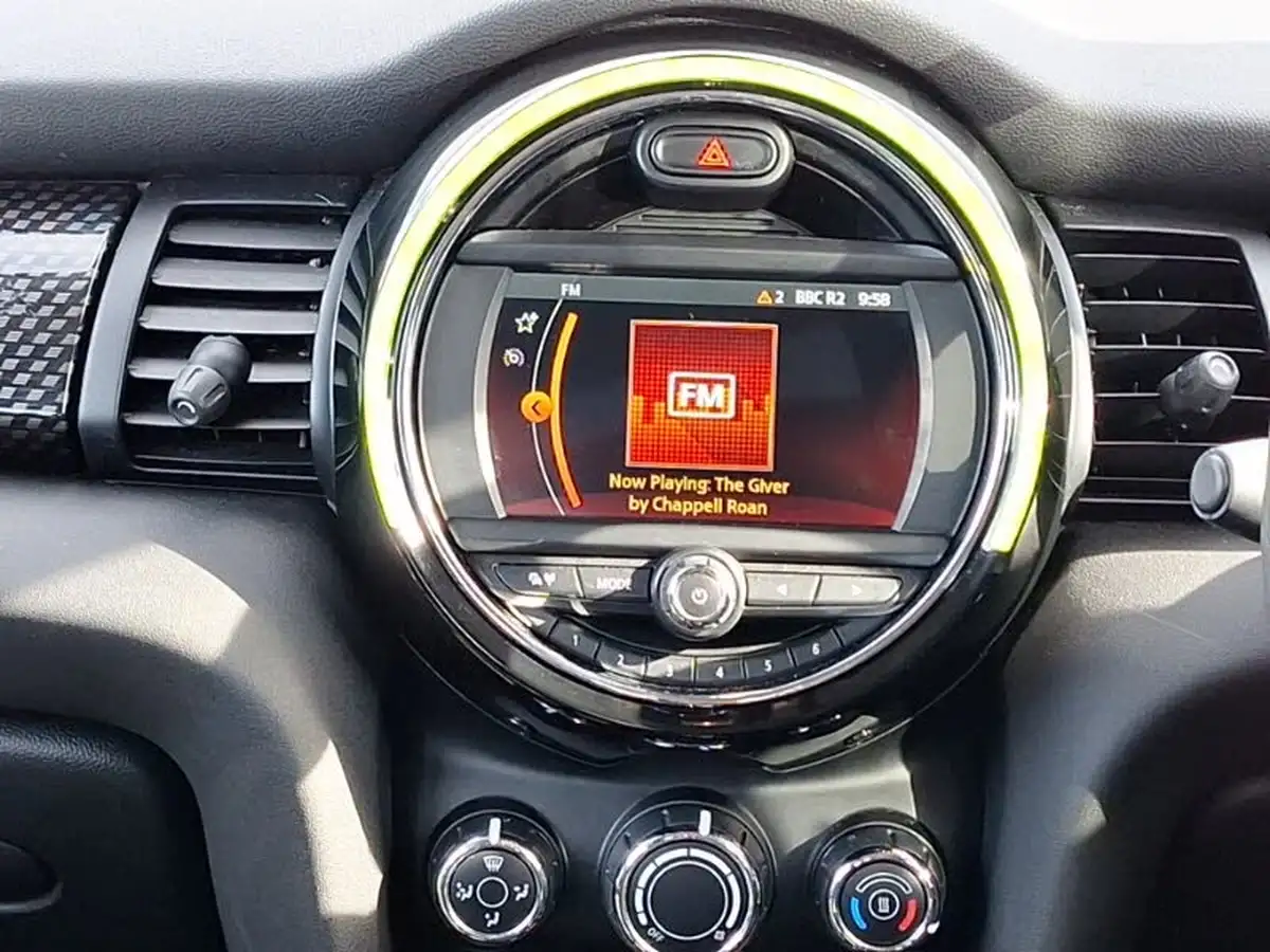 2019-mini-cooper-20-cooper-s-classic-189bhp-hatchback-5d-big-6