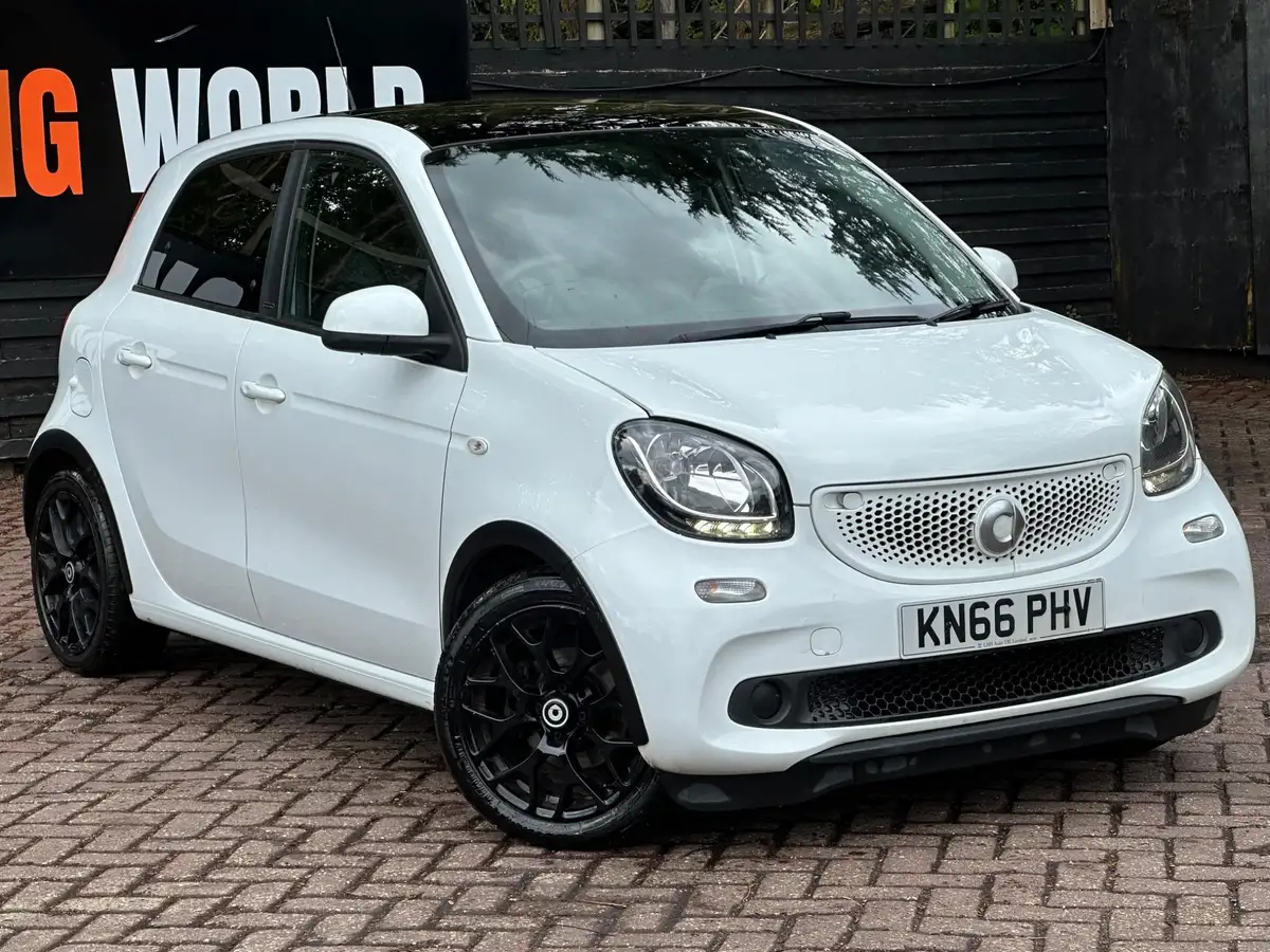 2016-smart-forfour-09-edition-white-big-0