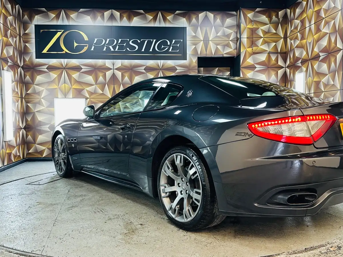 2016-maserati-granturismo-47-sport-big-20