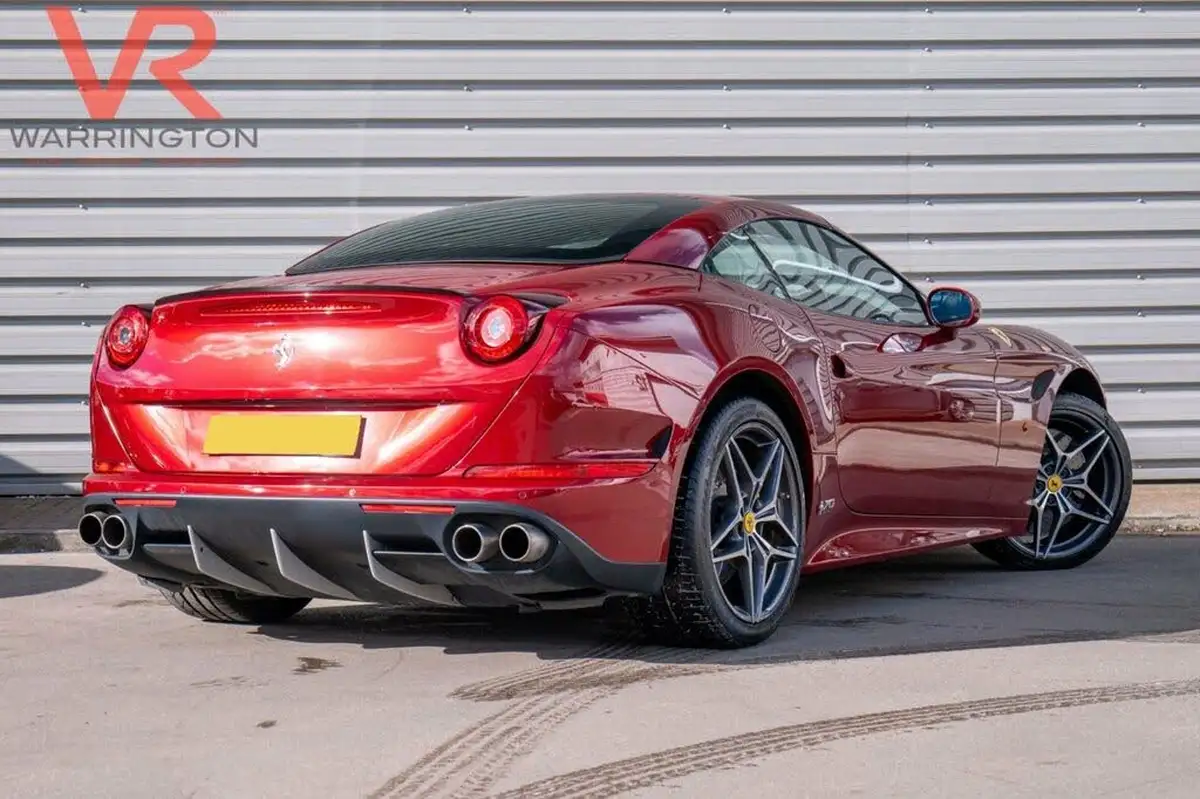 2014-ferrari-california-39-t-big-20