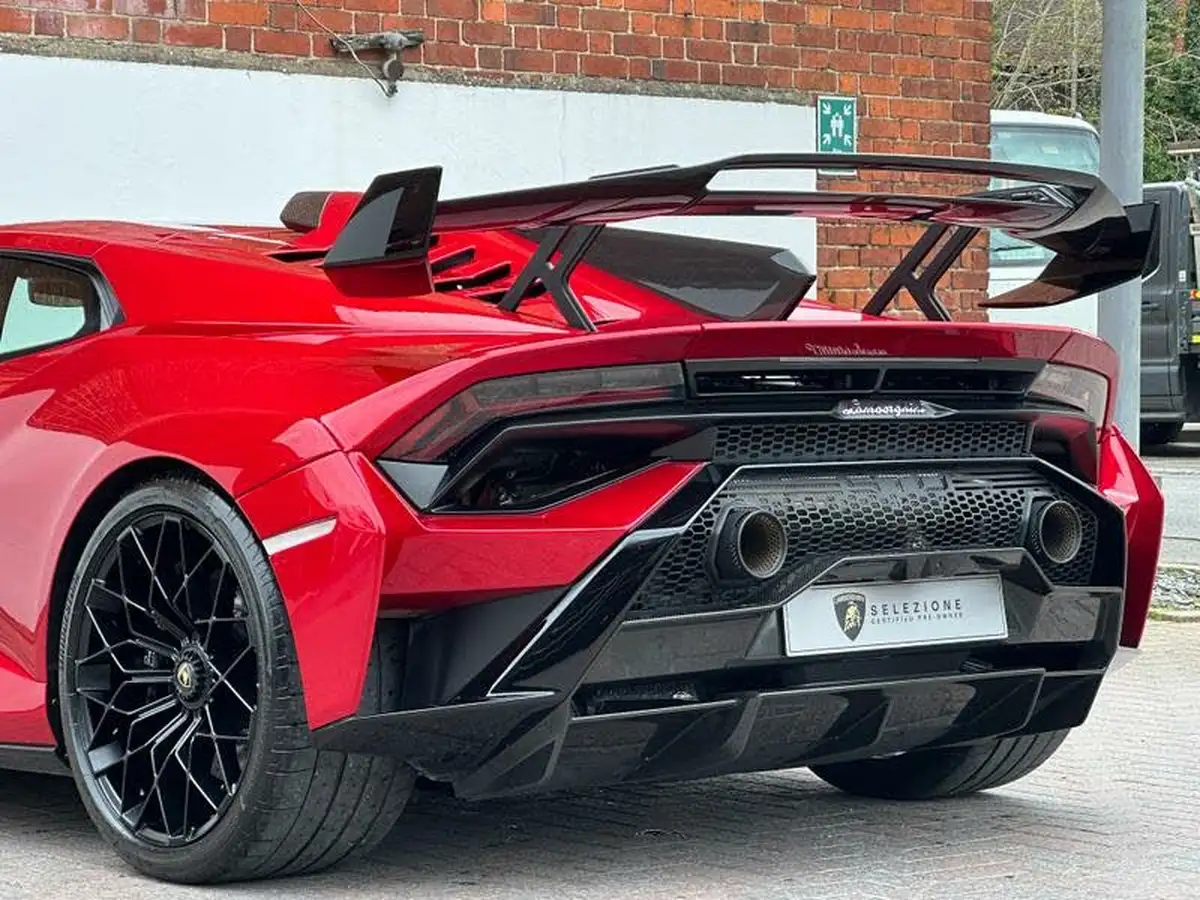 2022-lamborghini-huracan-52-evo-640ps-4wd-coupe-big-18