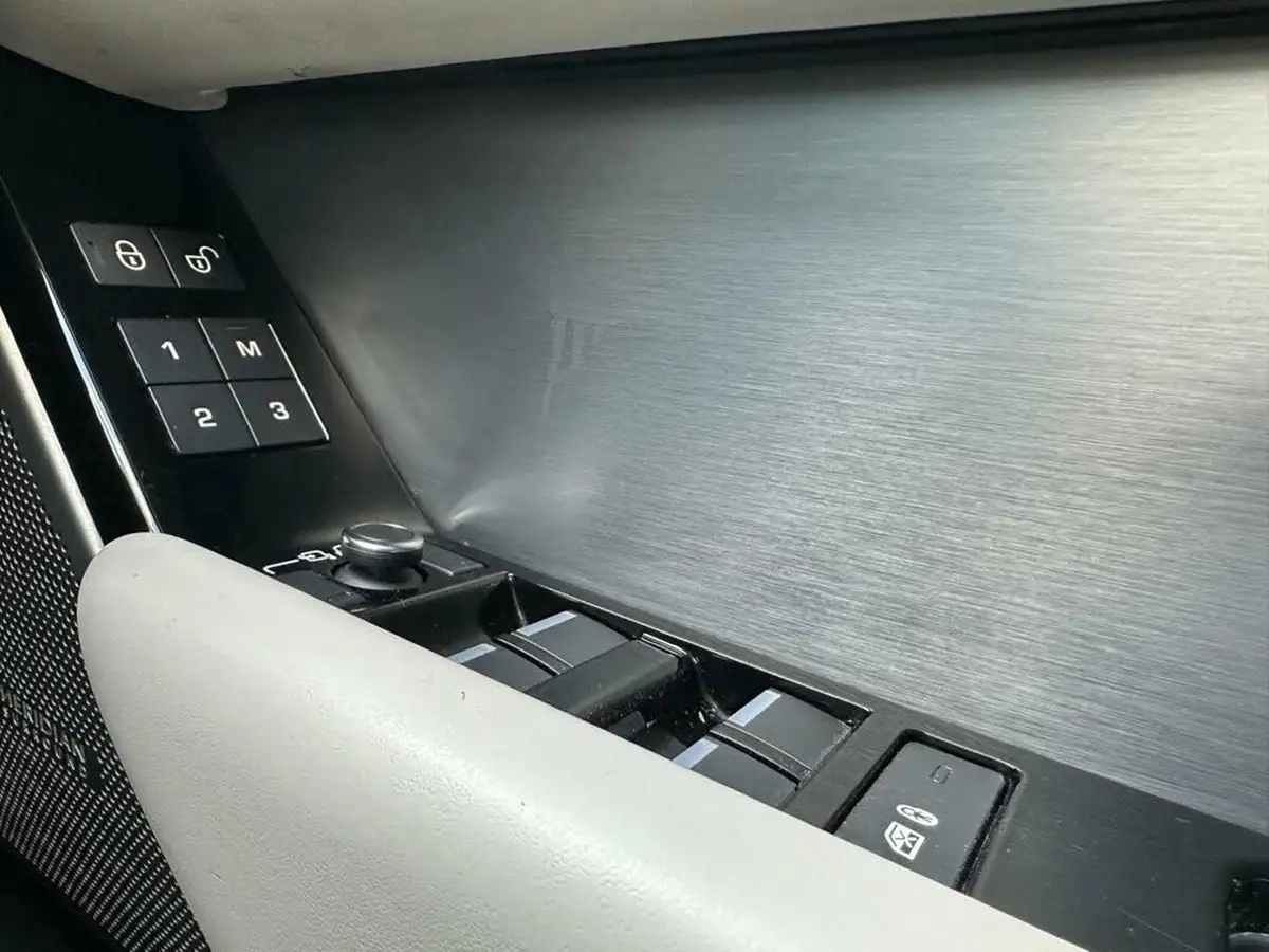 2018-land-rover-range-rover-velar-30-d300-r-dynamic-hse-ss-big-27