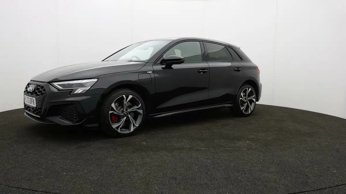 2023-audi-a3-14-45-tfsi-e-s-line-competition-big-63