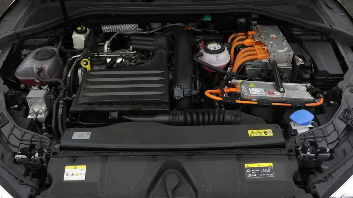 2023-audi-a3-14-45-tfsi-e-s-line-competition-big-18