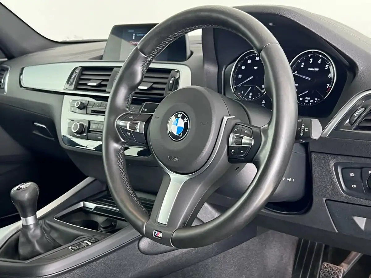 2018-bmw-1-series-15-118i-m-sport-shadow-edition-3d-big-15