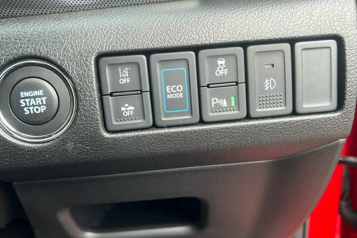 2022-suzuki-vitara-15-sz5-big-17