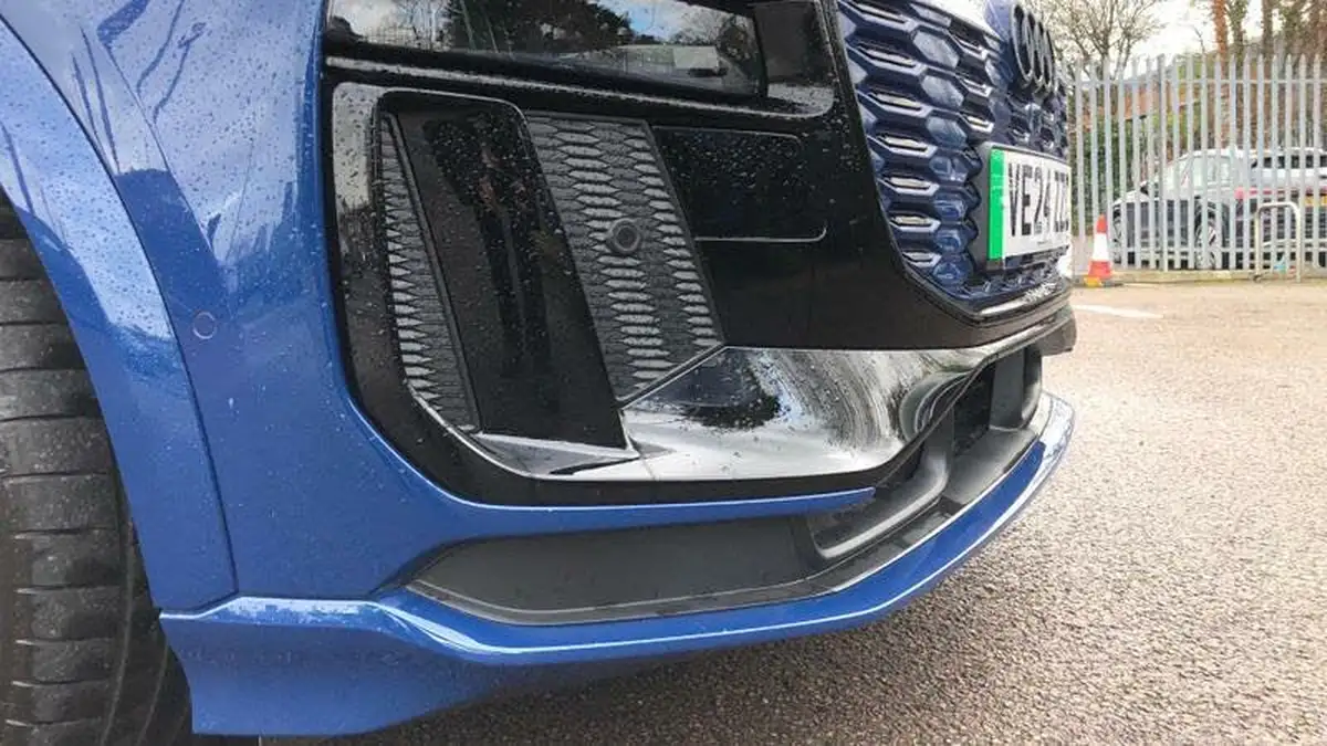 2024-audi-q6-e-tron-e-launch-edition-big-45