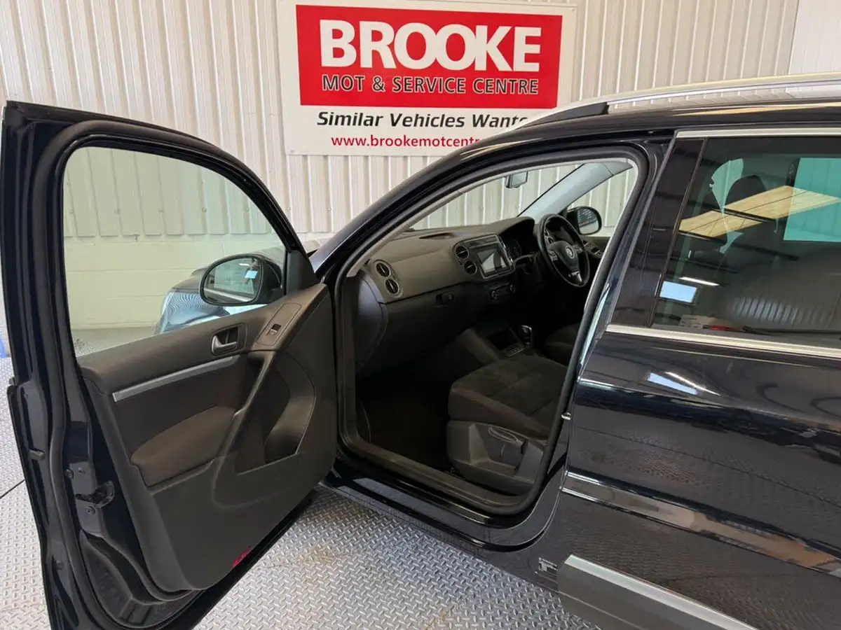 2014-volkswagen-tiguan-20tdi-match-140ps-4motion-bmt-dsg-big-10