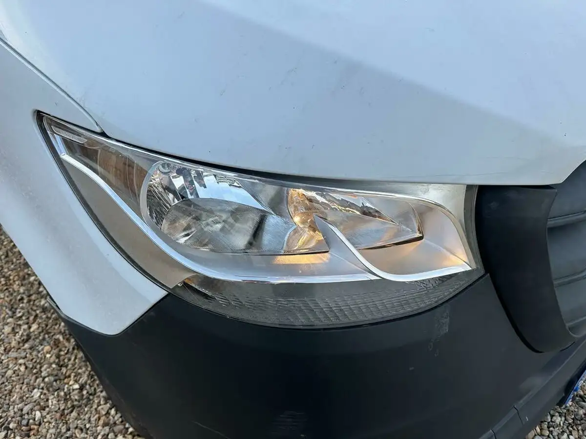 2018-mercedes-benz-sprinter-21cdi-311-l2h1-panel-van-rwd-eco-gear-360-big-31