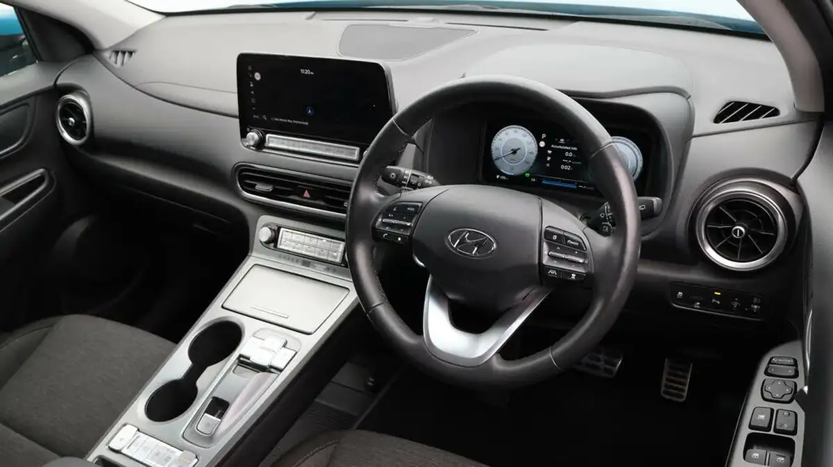 2021-hyundai-kona-e-premium-204ps-64kwh-7kw-obc-big-9