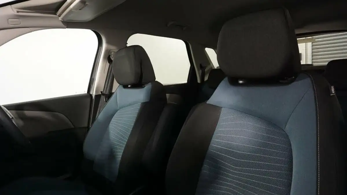 2018-citroen-c4-spacetourer-12-puretech-feel-big-11