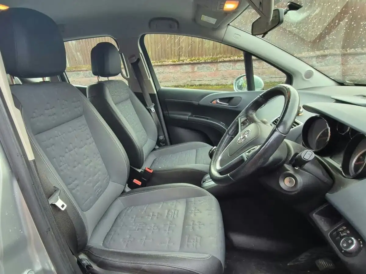 2014-vauxhall-meriva-14-tech-line-big-6