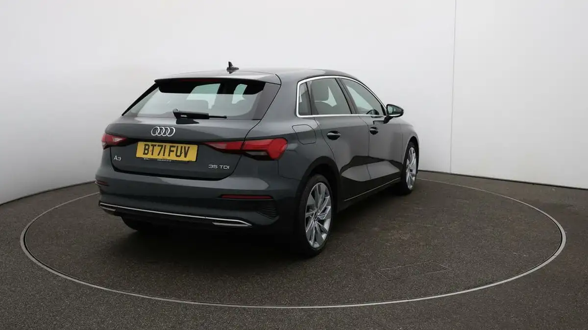 2021-audi-a3-20-35-tdi-sportback-5d-s-tronic-big-48