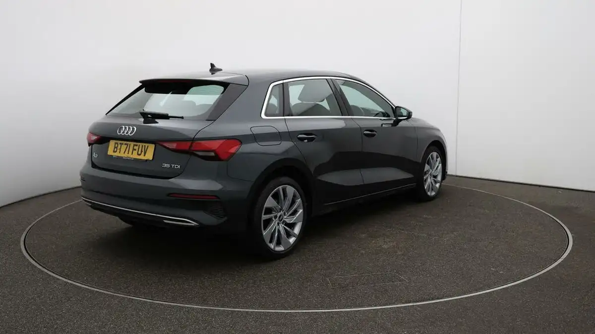 2021-audi-a3-20-35-tdi-sportback-5d-s-tronic-big-7