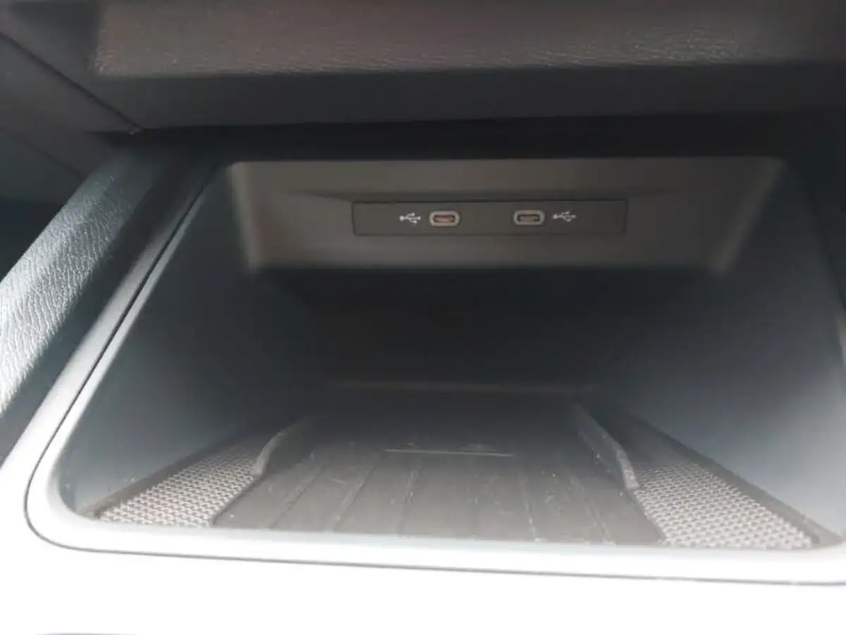 2024-cupra-leon-nf-15-etsi-v1-hatchback-big-14